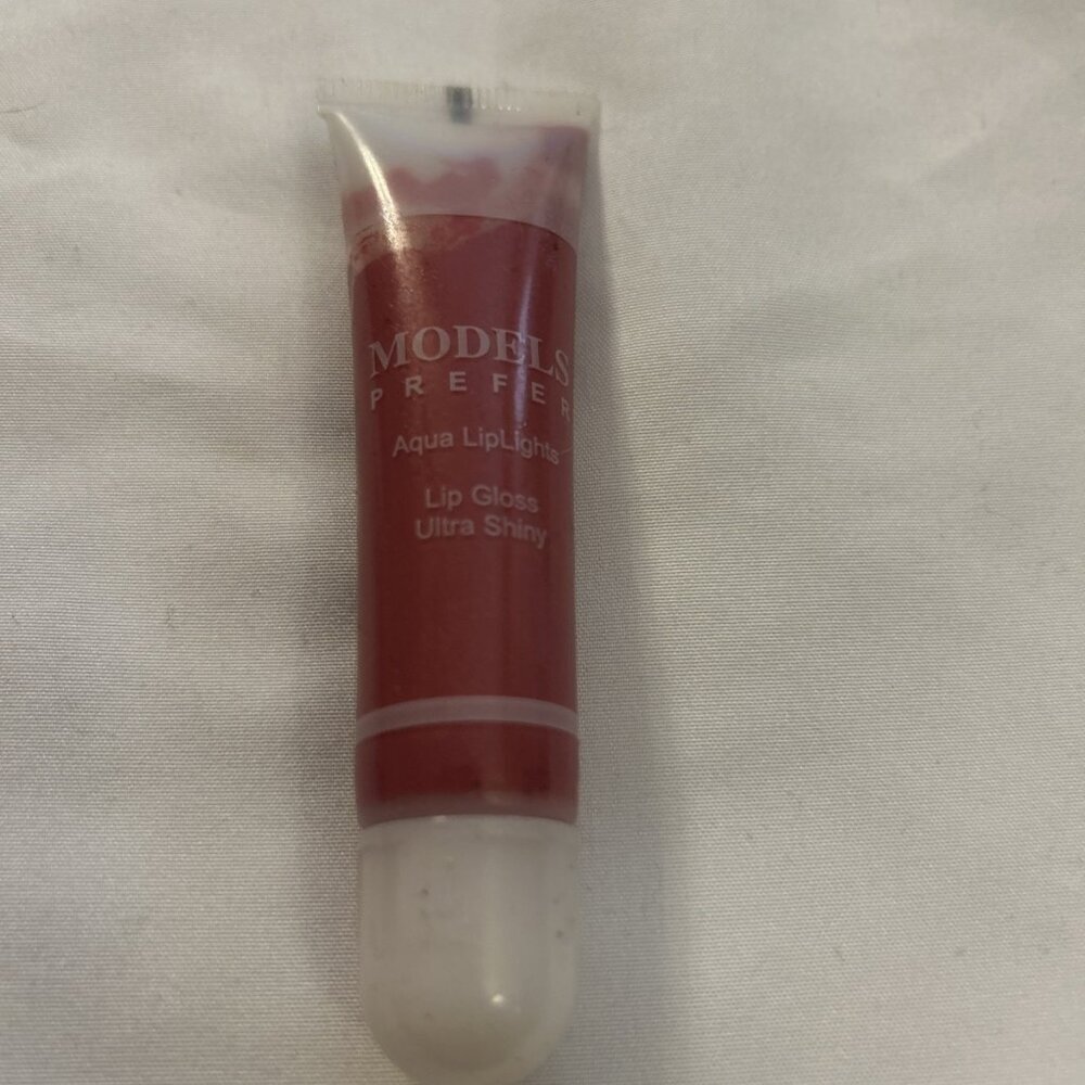 Models Prefer Lip Color gloss Pink Rose Color Ultra Shinny As In QVC New Shimmer